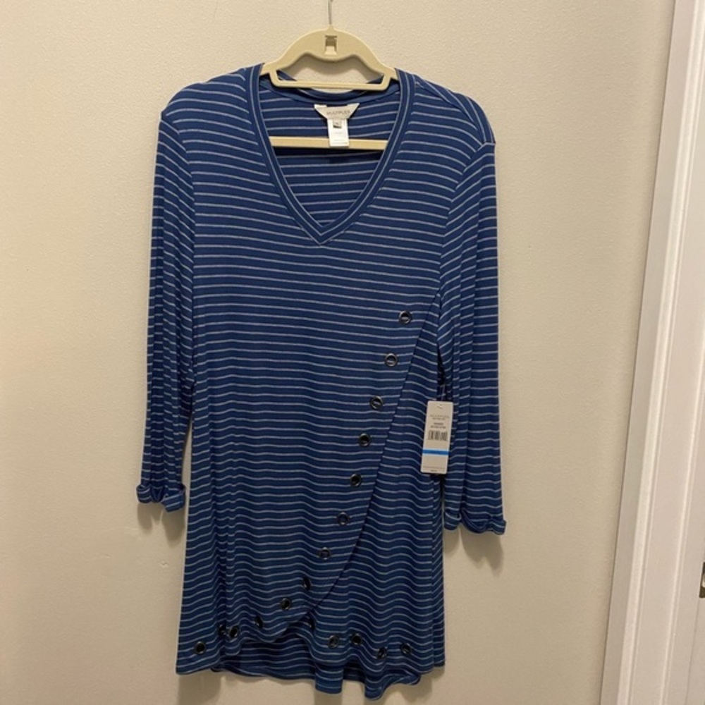 Multiples womens dress NWT blue stripes, has grommets as accents. V neck SZ XL